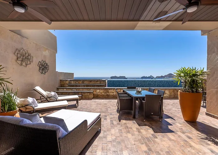 Apartment Luxury With Pool, Jacuzzi, And Private Terrace