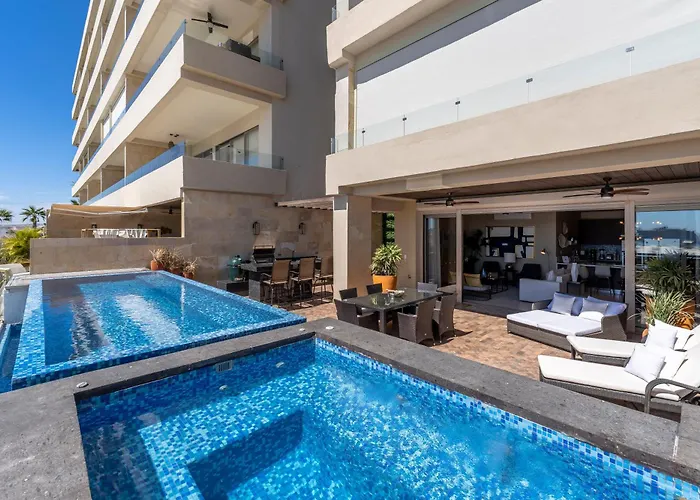 Luxury With Pool, Jacuzzi, And Private Terrace *