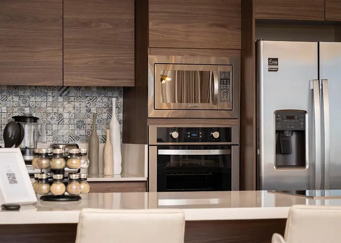 Luxury With Pool, Jacuzzi, And Private Terrace Apartment