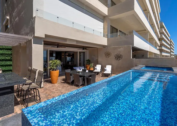 Luxury With Pool, Jacuzzi, And Private Terrace