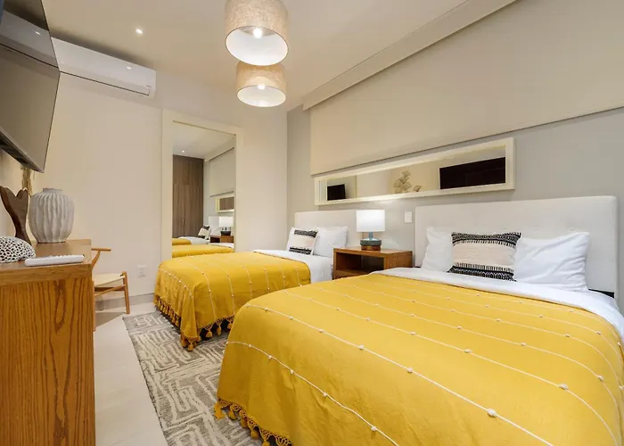 Luxury With Pool, Jacuzzi, And Private Terrace Apartment
