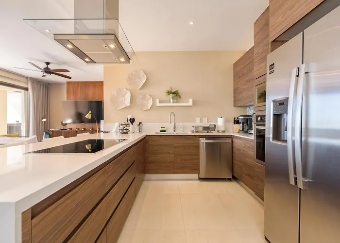 Luxury With Pool, Jacuzzi, And Private Terrace Apartment *